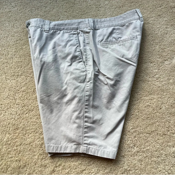 ✅Columbia PFG Men's Khaki Flat Front Chino Shorts - Sz 34 - *VGUC - 100% Cotton - Picture 5 of 11